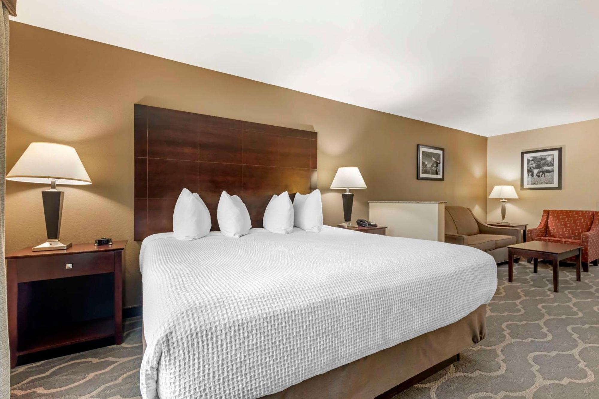 Best Western Plus Burleson Inn&Suites Exterior foto