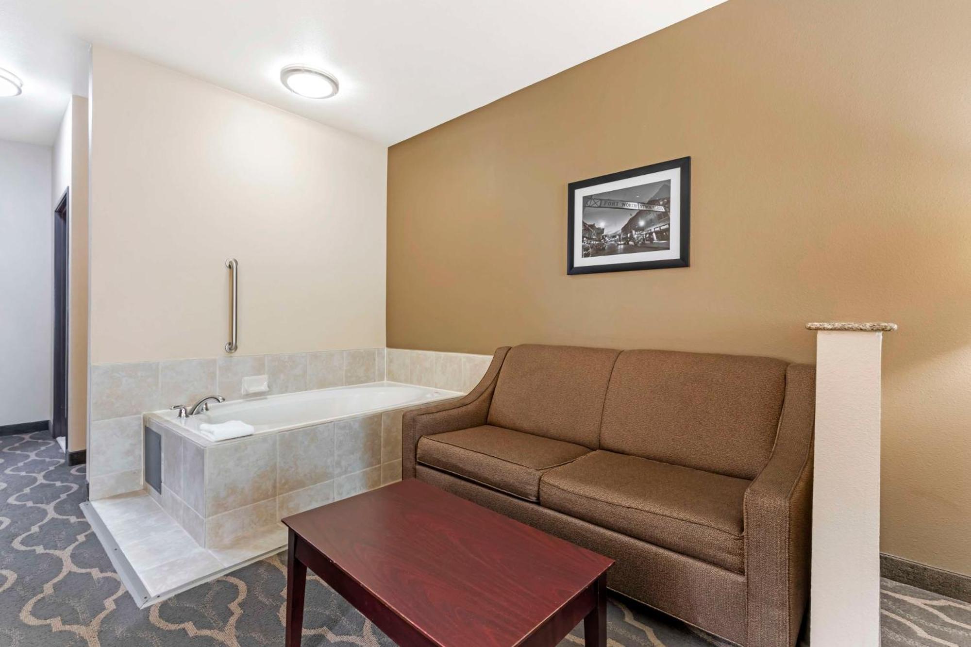 Best Western Plus Burleson Inn&Suites Exterior foto