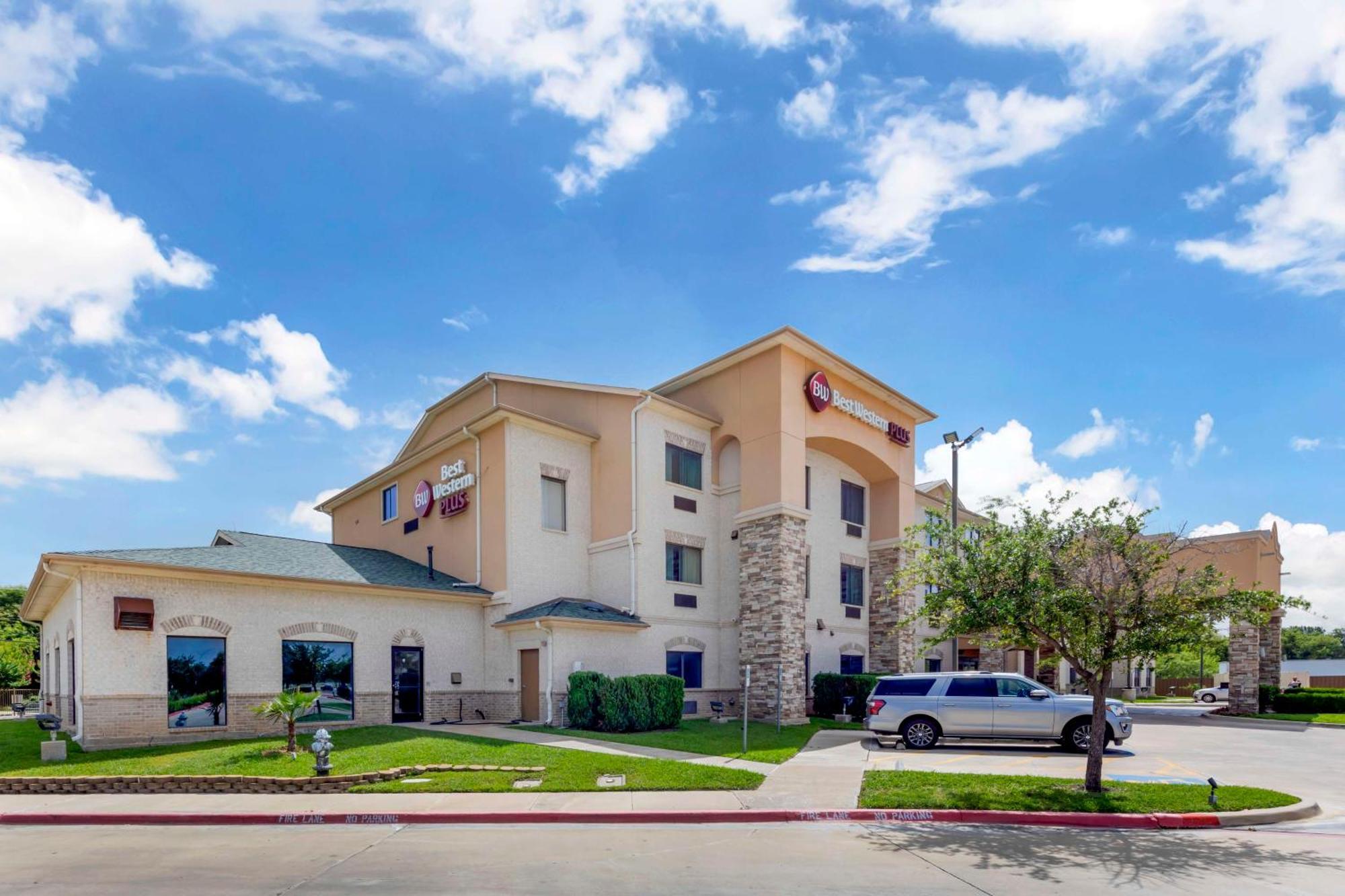 Best Western Plus Burleson Inn&Suites Exterior foto